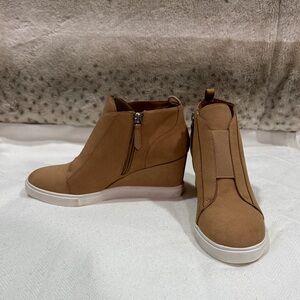 Paolo Tan Ankle Booties
